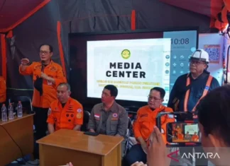 Basarnas Temukan 15 Titik Korban di Bawah Runtuhan Ponpes Al Khoziny