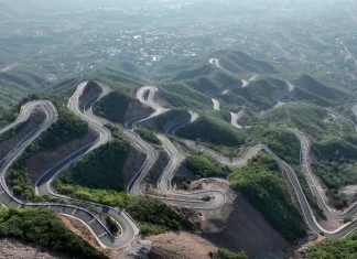 China Bangun 75.000 Km Jalan Pedesaan pada Tiga Kuartal Pertama 2025