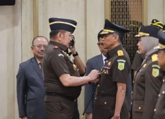 Jaksa Agung Lantik 17 Kajati dan 20 Pejabat Eselon II