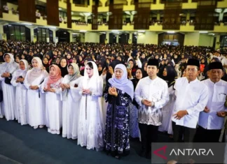 Khofifah dan 4.000 Hafidz Doakan Korban Ponpes Al Khoziny