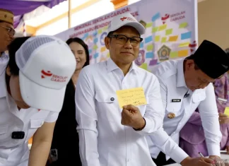 Menko PM sebut Serangan Narasi Negatif Video AI tak Mempan untuk Pesantren