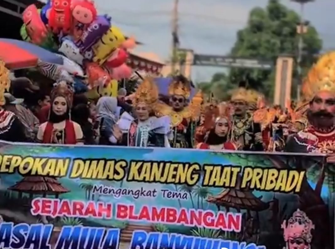 Sambutan Meriah PENGGANDA UANG Dimas Kanjeng di Padepokan Pasca-Bebas Penjara