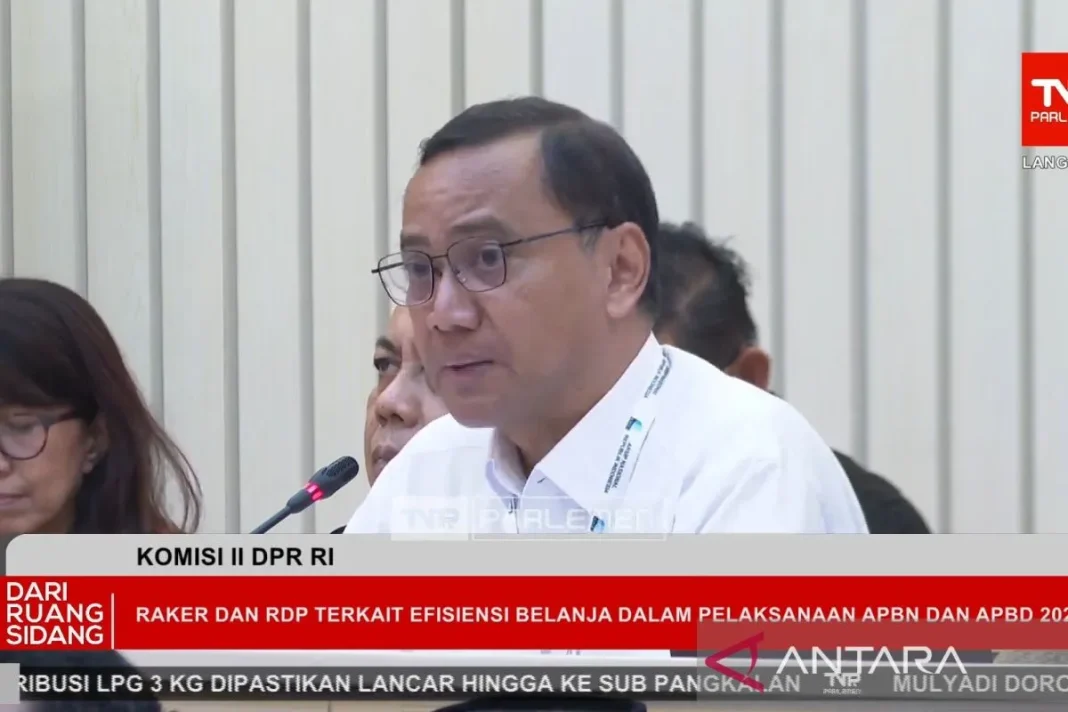 Anggota DPR minta ANRI-KPU jelaskan soal pengarsipan ijazah capres