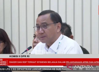 Anggota DPR Minta ANRI-KPU Jelaskan soal Pengarsipan Ijazah Capres