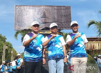 BI Bangun Tugu Uang Rupiah Tiga Dimensi di Bali