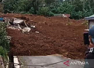 BPBD Banjarnegara: 27 Warga dalam Pencarian pascaLongsor Pandanarum