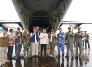 Bantuan Darurat Instruksi Prabowo tiba di Bandara Minangkabau