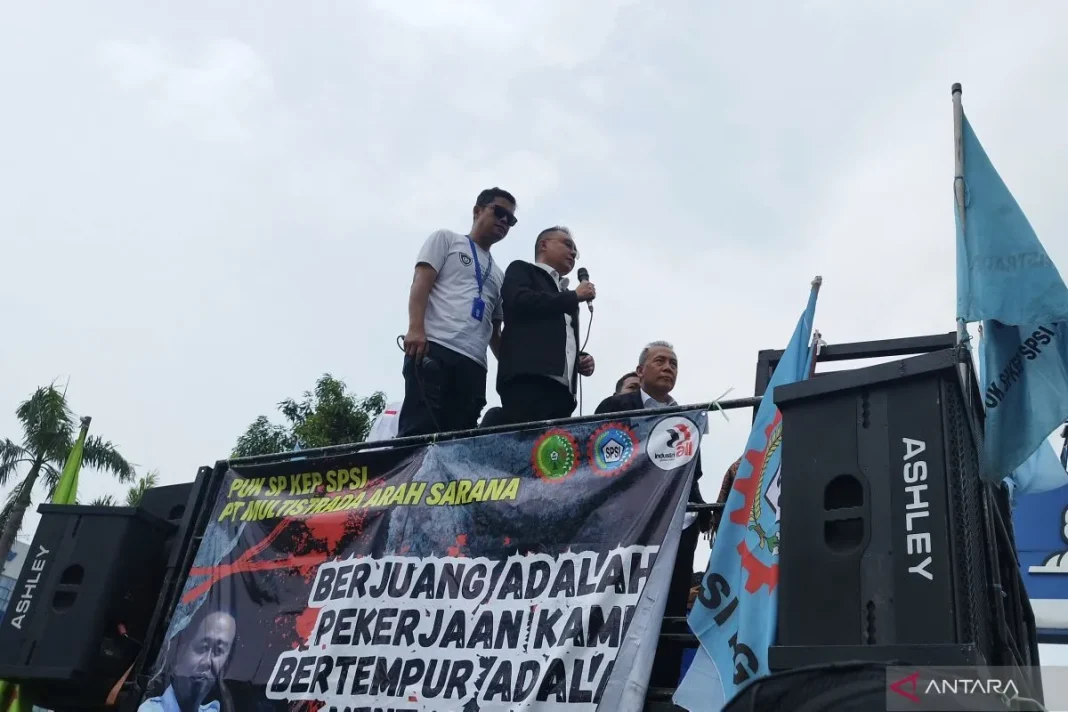 Dasco ikut orasi di pabrik Michelin minta pekerjakan kembali karyawan