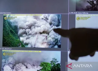 Erupsi Gunung Semeru, Polisi Tutup Akses Jalan Malang-Lumajang