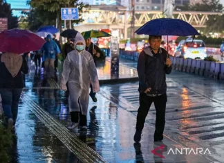 Hari Ini Jakarta Bakal Diguyur Hujan dari Sore hingga Malam