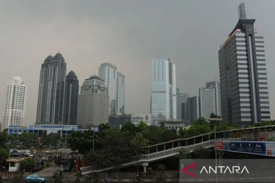 Jakarta hujan ringan siang ini