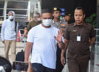 KPK Umumkan Sita Mata Uang Asing dari Rumah Gubernur Riau Abdul Wahid