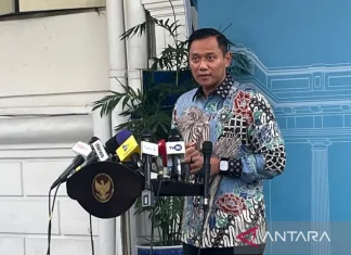 Menko AHY: Presiden Prabowo Dorong Pembangunan Kereta di Luar Jawa