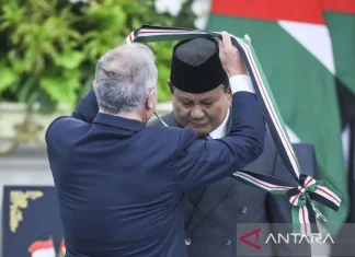 Prabowo Terima Medali Kehormatan Tertinggi dari Raja Abdullah II