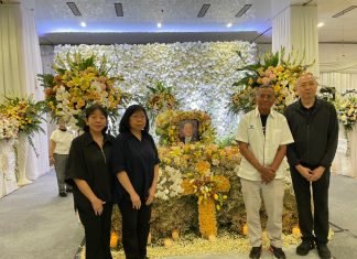 Catatan Abah Dahlan: “Cium Kaki”