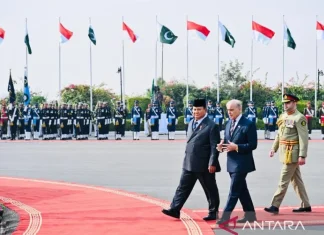 Di PM House Islamabad, Presiden Prabowo Disambut Upacara Militer
