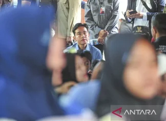 Gibran di Posko Bencana: Logistik, Perbaikan Infrastruktur Dipercepat