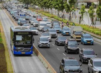 Kado Akhir Tahun, Pemprov DKI Gratiskan Transportasi Umum Selama Dua Hari