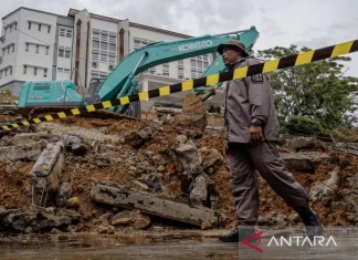 Kemdiktisaintek Ambil Langkah Pulihkan Kampus Terdampak Banjir Sumatra