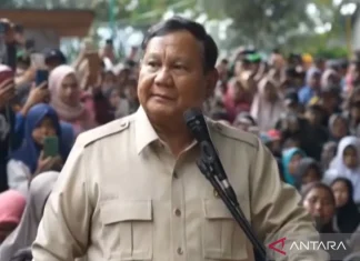 Prabowo Pastikan Pemerintah Ganti Rumah Korban Banjir