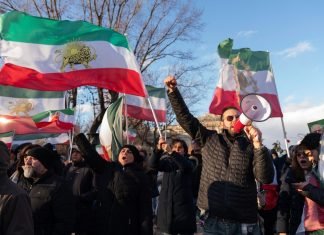 Catatan Abah Dahlan: “Anomali Iran”