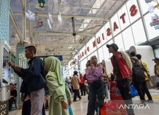 Dampak Banjir di Pekalongan, 11 Kereta Batal Berangkat dari Jakarta