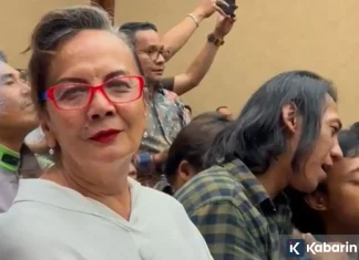 Christine Hakim dan DJ Donny Hadir Dukung Nadiem di Sidang Perdana Kasus Korupsi