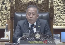 DPR Gelar Rapat Paripurna Beragenda Penetapan Calon Hakim MK-Deputi BI