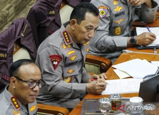 Kapolri Tolak Gagasan Polri Berada di Bawah Kementerian