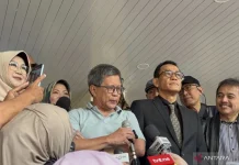 Terkait Kasus Ijazah Palsu Jokowi, Rocky Gerung Datangi Polda Metro Jaya