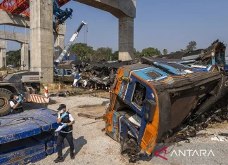 Kereta Cepat di Spanyol “Adu Banteng”, Korban Tewas 20 Orang Lebih
