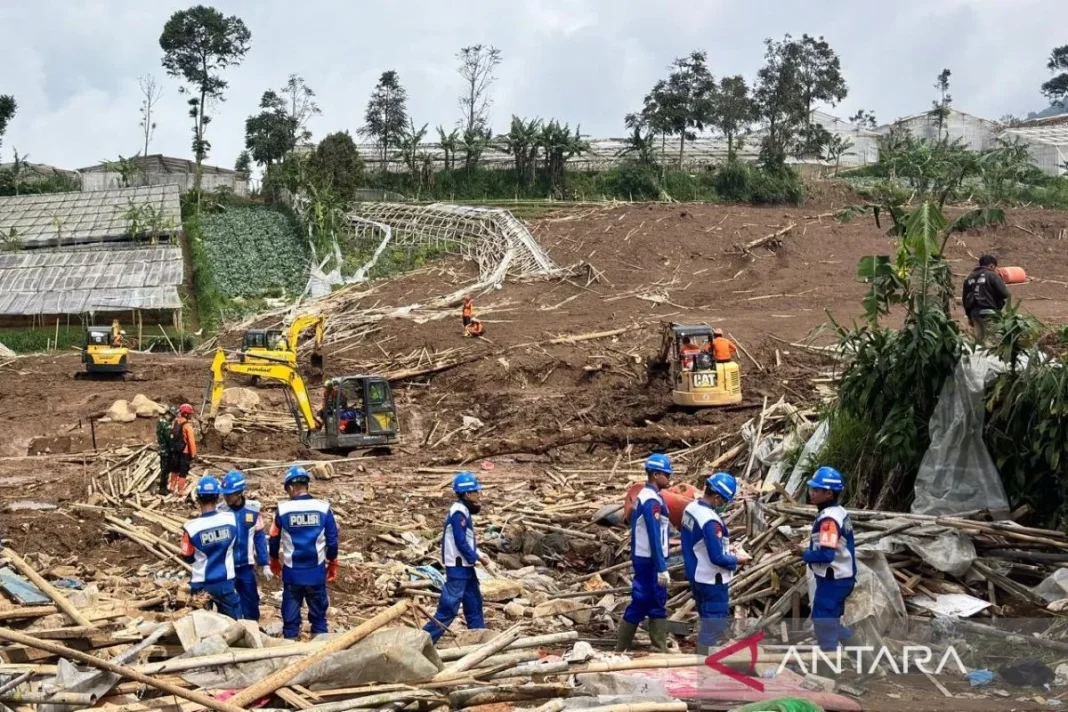 Pakar UPI, Penyebab longsor Cisarua didominasi oleh faktor alam
