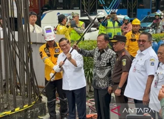 Pembongkaran Tiang Monorel di Jalan Rasuna Said Resmi Dimulai