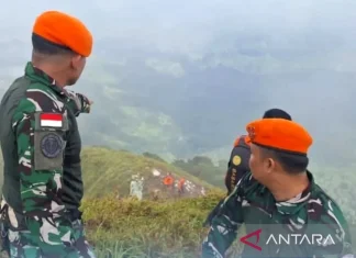 TNI AU Kerahkan Korpasgat usai Titik Lokasi Pesawat ATR 42-500 Diketahui