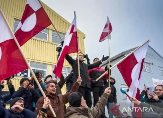 Trump Kabarnya Ingin Bujuk Warga Greenland dengan Uang Rp17 Miliar