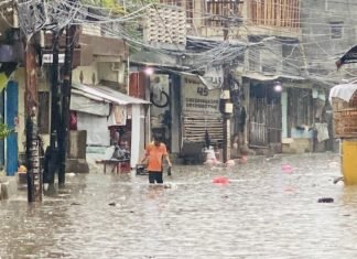 Update 5 Titik Banjir di Jakarta yang Masih Tergenang, Ratusan Warga Mengungsi