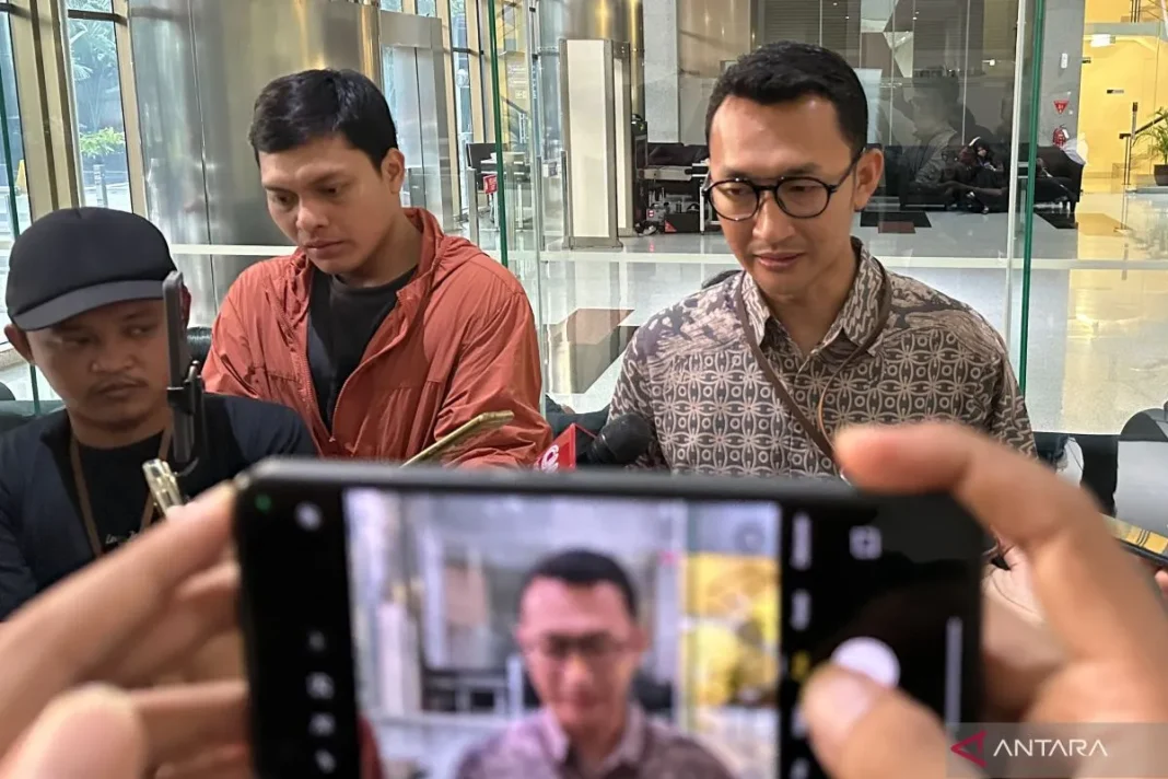 KPK imbau pengepul kembalikan uang bukan ke calon perangkat desa Pati