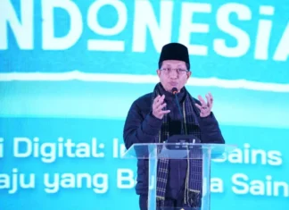 Menag Ungkap Alasan Terima Fasilitas Jet dari Oesman Sapta Odang