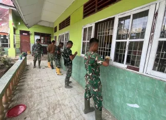 Prajurit TNI Renovasi Sekolah Dasar Terdampak Bencana di Aceh Tamiang