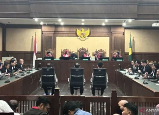 Sidang Putusan Korupsi Minyak Mentah Digelar hingga Dini Hari