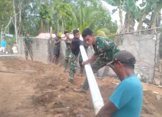 TNI AD dan Masyarakat Bangun Sumber Air Bersih di Lokasi Bencana Sumut