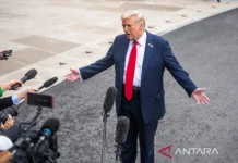 Harga Bensin Melonjak, hampir Separuh Warga AS Salahkan Trump