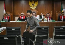 Nadiem Makarim kembali Jalani Sidang “Chromebook” usai Operasi Keempat