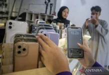Permintaan Sewa Ponsel Mewah Meningkat Jelang Lebaran 2026