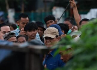 Prabowo Mau Bangun Hunian Layak Buat Warga Bantaran Rel Senen