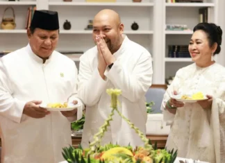 Prabowo Rayakan Idul Fitri sekaligus Syukuran Ulang Tahun Putranya