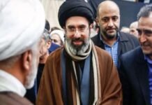 Catatan Abah Dahlan: “Tamparan Mojtaba”