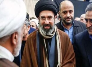 Catatan Abah Dahlan: “Tamparan Mojtaba”