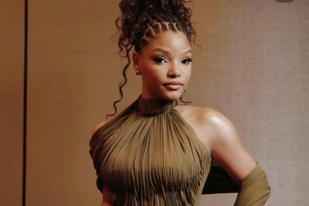 Halle Bailey cerita soal reaksi rasis saat bintangi The Little Mermaid