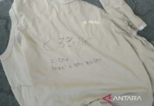 Kebakaran Apartemen Mediterania, Penghuni Lempar Baju Berisi Tulisan